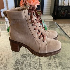 Vince Camuto Gaviana boots tan 7W